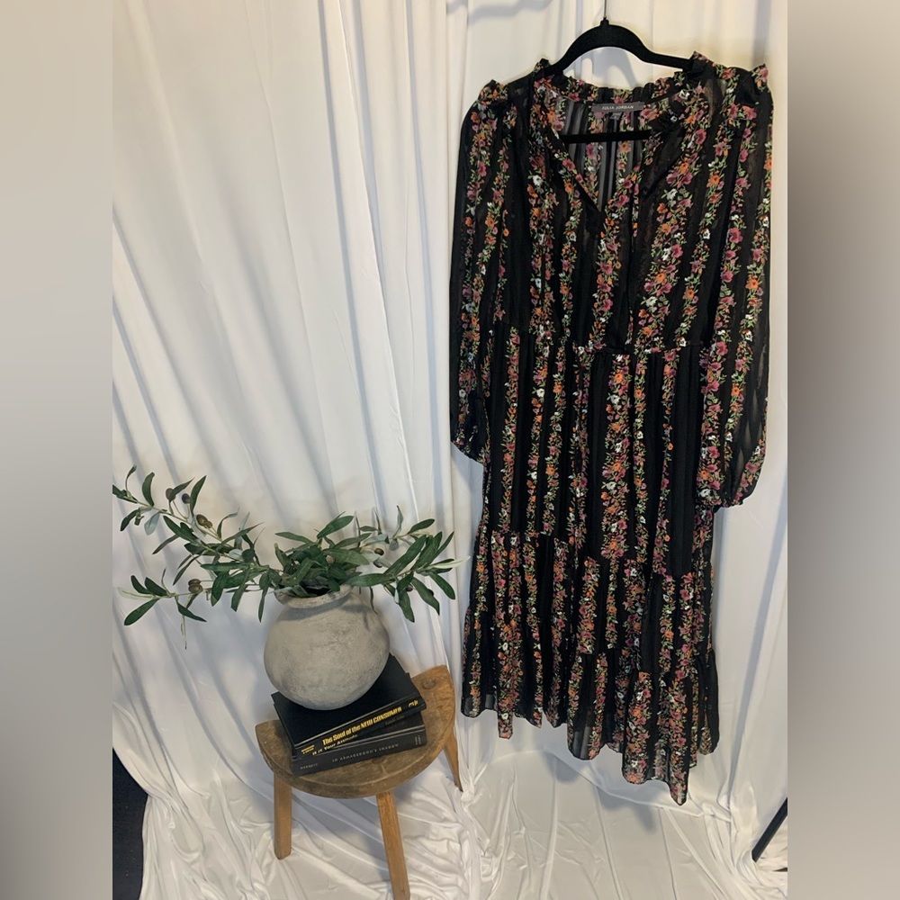Julia Jordan midi dress